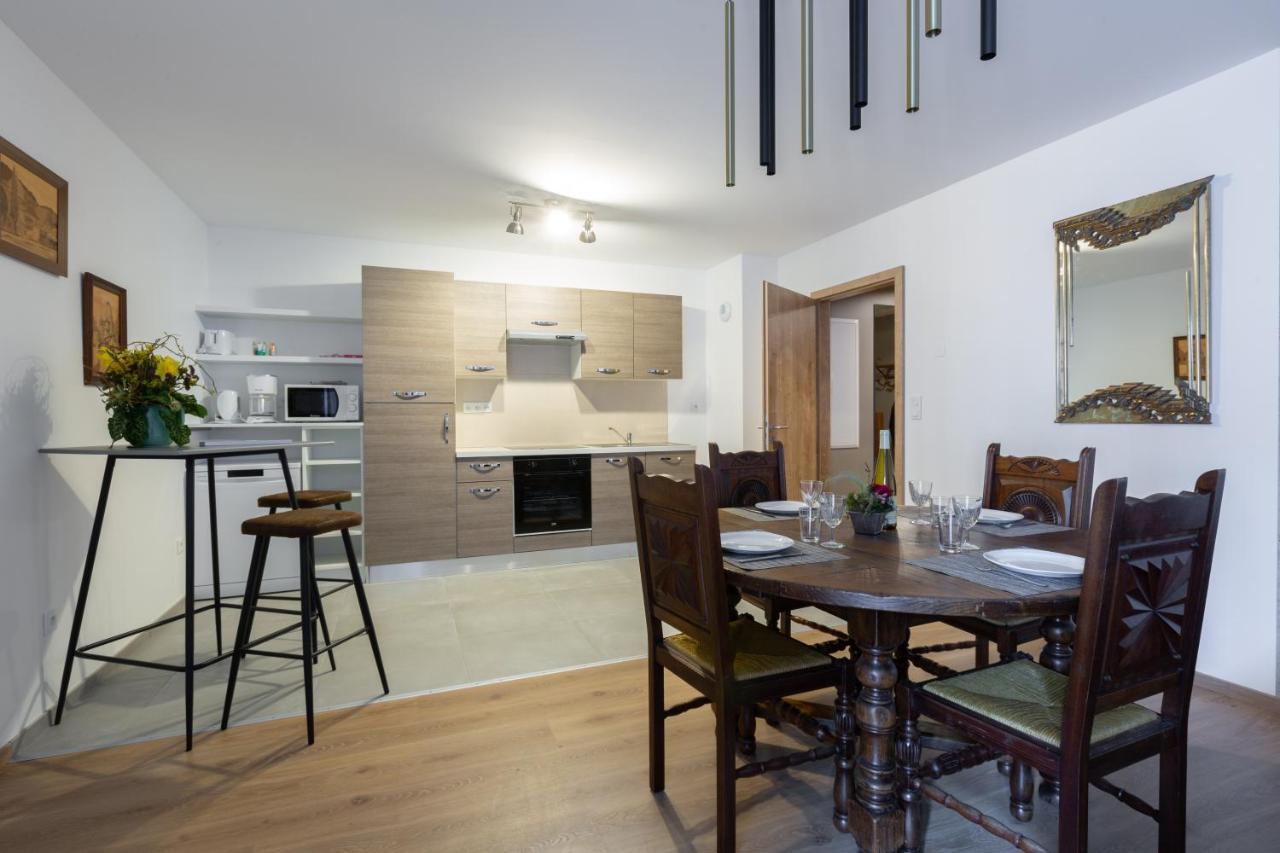 Le Rhenanus Jacques Taurellus - Appartement Duplex Au Calme - Centre Ville - Parking Gratuit Sélestat Екстериор снимка